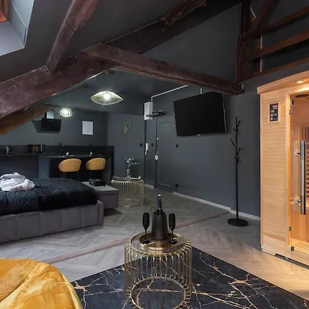 La Marble ~ Sauna ~ Jacuzzi ~ Cremant Angers